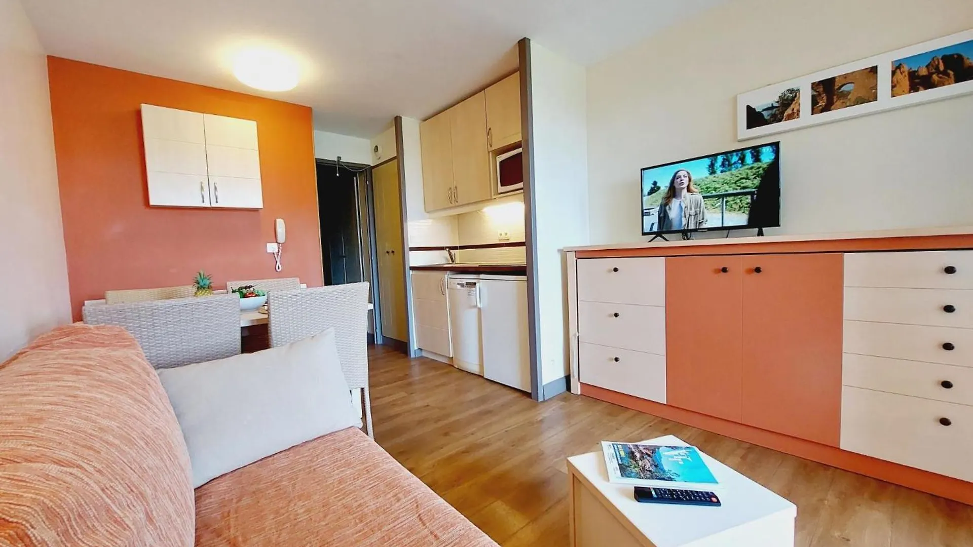 Saint-Raphaël Apartment Village Cap Esterel - Le Belvedere-18 By Interhome