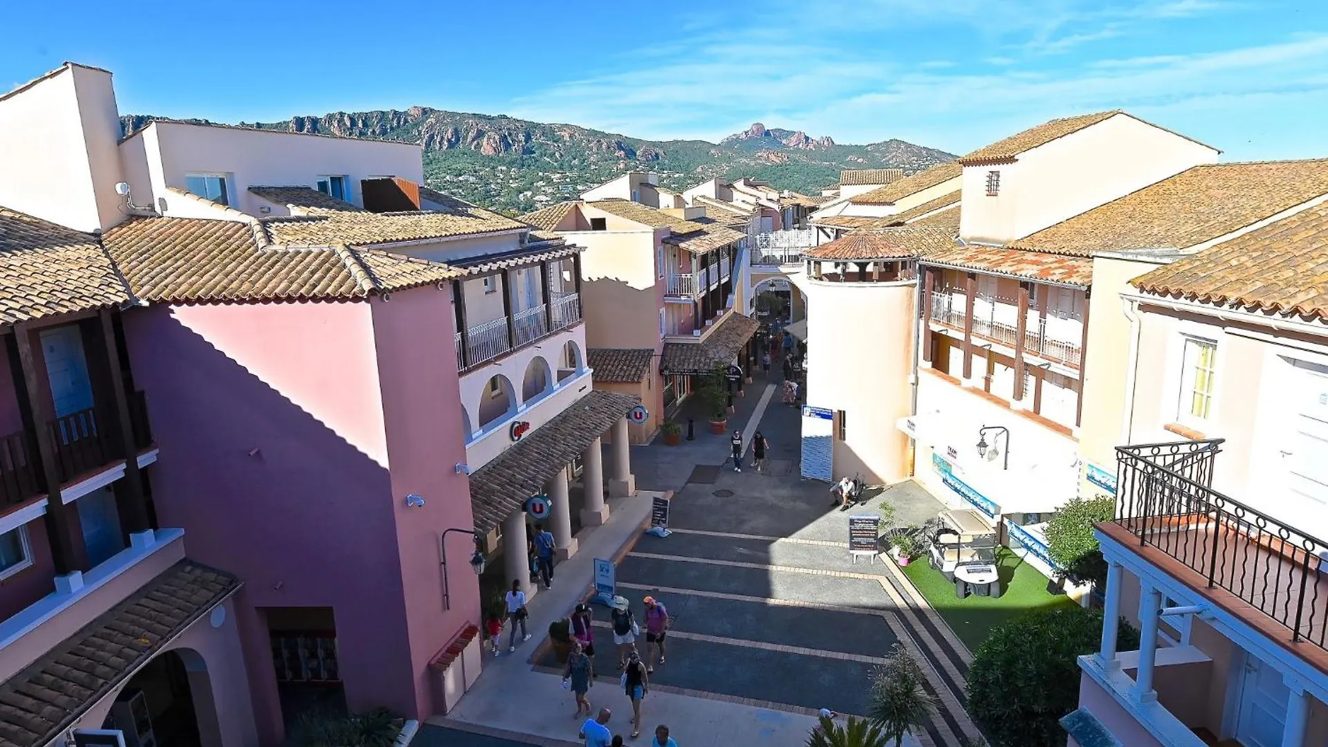 Saint-Raphaël Apartment Village Cap Esterel - Le Belvedere-18 By Interhome